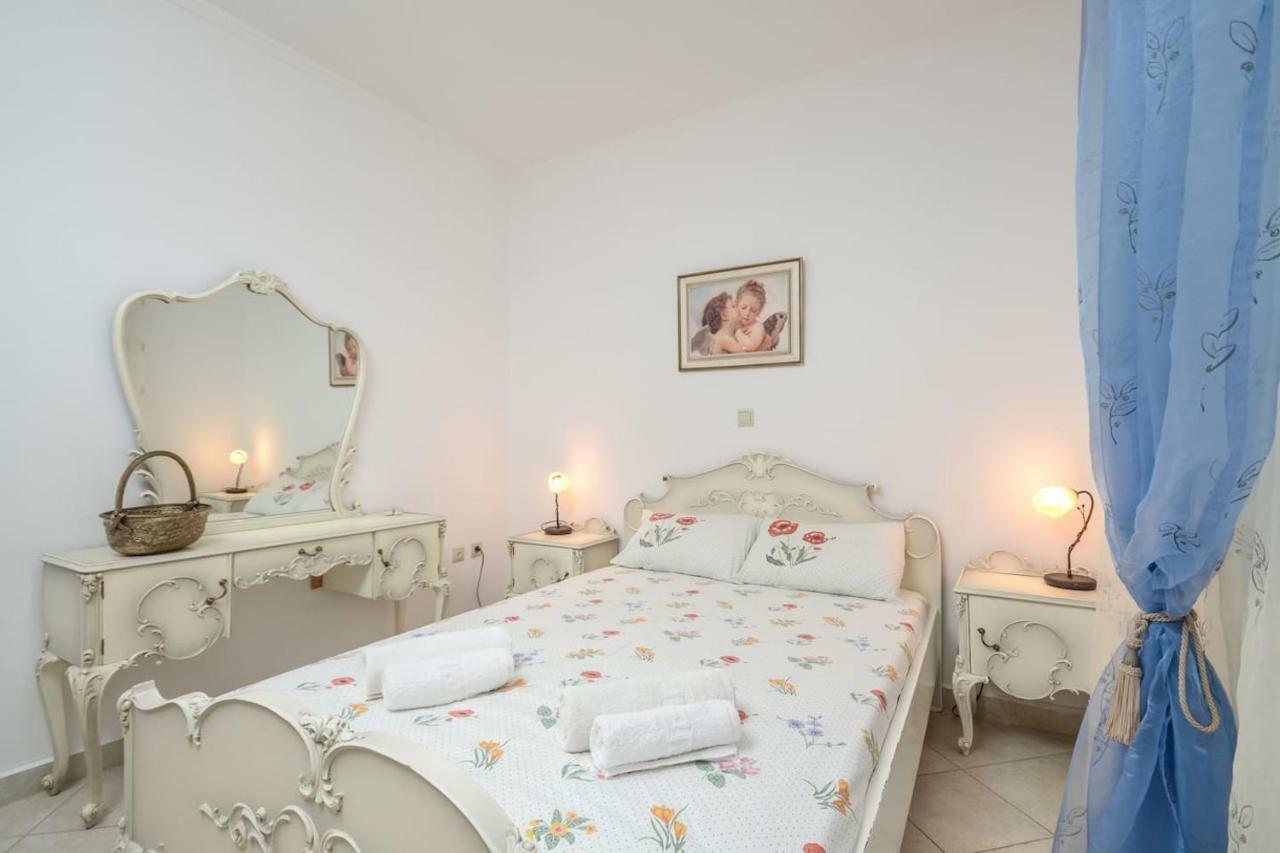 Independent Agapitos Apart , 2Bdrm, Private Patio Naxos City Екстериор снимка